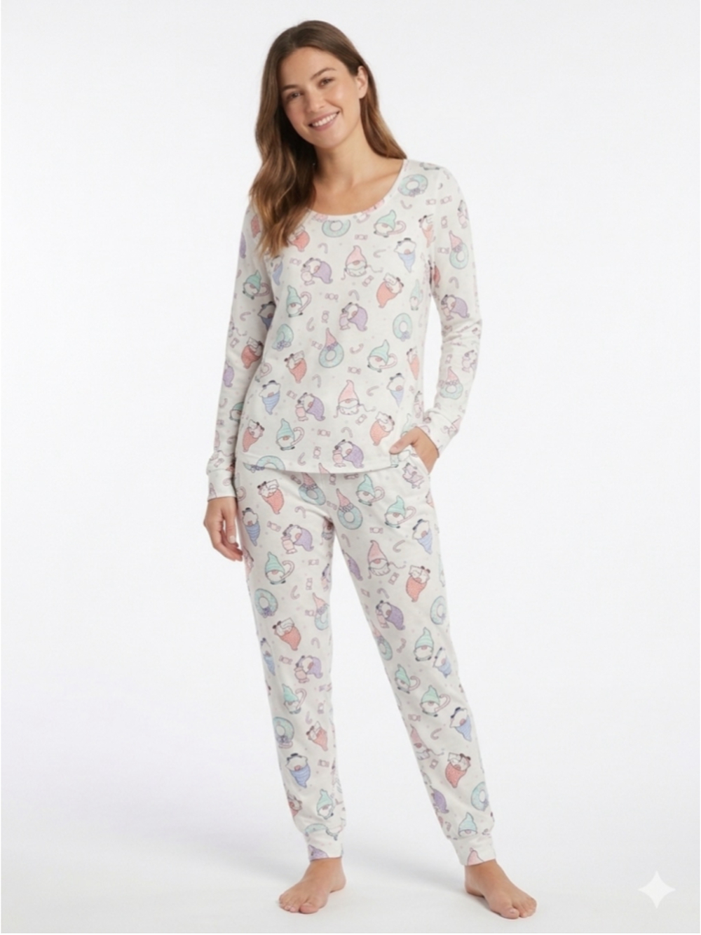 Carisma Women’s Gnome Pajama Set - 2 Piece White Holiday PJs NWT Small - 797